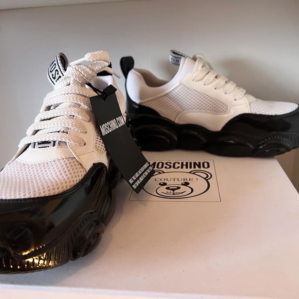 Sneakers - Picture 11 of 11